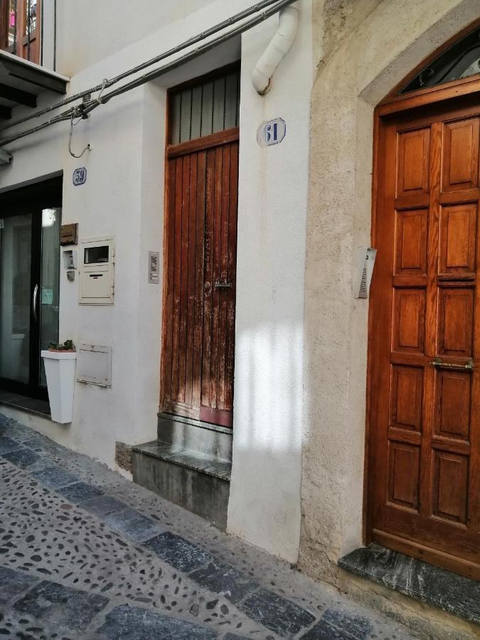 Una Stanza A Cefalù Exterior foto